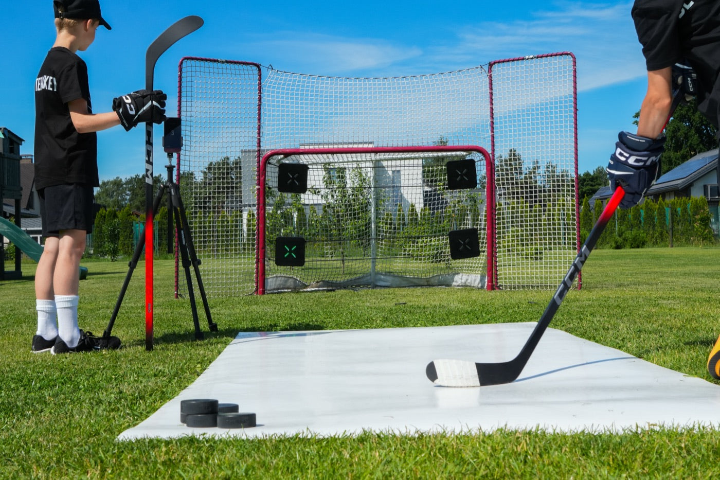 XDT targets on a hockey goal during training, photo 5